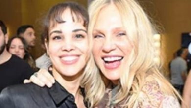 صورة الفنانة شيرين رضا في وننسي اللي كان في رمضان بعد عودة ابنتها نور من لندن