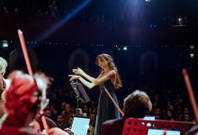 صورة فيروزيات في ليلة خيالية ود . أمل قرمازي تبدع بقيادة مزيكا العالمية على مسرح باتاكلان العريق