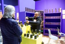 صورة د. جمال فياض في رحلة من الرباط إلي مراكش لتوثيق الصناعات التقليدية التي تحكي قصة تاريخ وحضارة