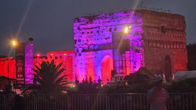صورة قصر البديع منصة مفتوحة علي العروض الحية.. مهرجان الفنون الشعبية بمراكش يحتفي بكنوز الأمس واليوم