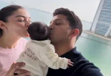 صورة المنتج الفنان هشام جمال وليلي احمد زاهر يستقبلان طفلتهما الأولي.. ايلا