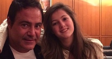 صورة نصي الثاني.. اغنية جديدة يقدمها عاصي الحلاني هدية لابنته دانا في حفل زفافها