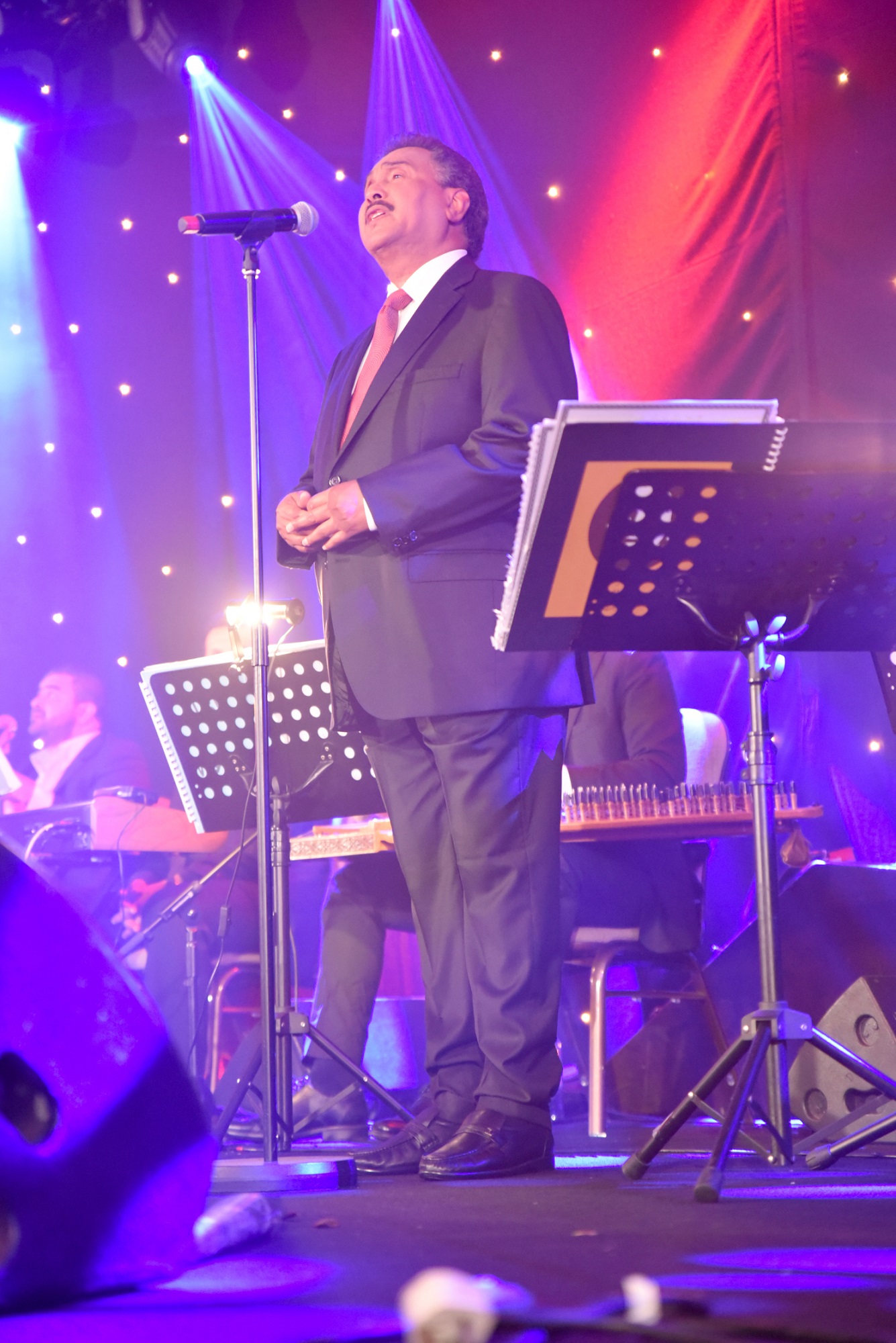 صورة نجاح كبير لحفل النجم الكبير محمد عبده في لندن